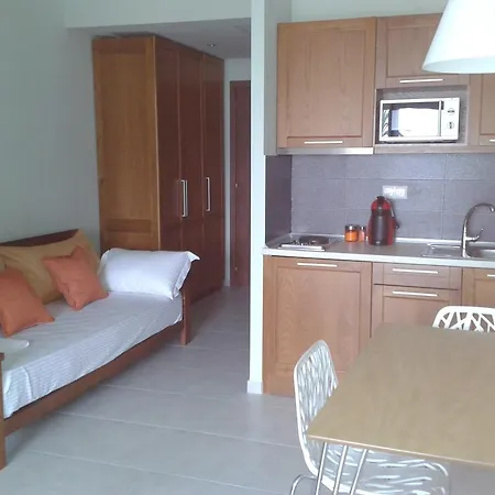 Sea To Apartment *