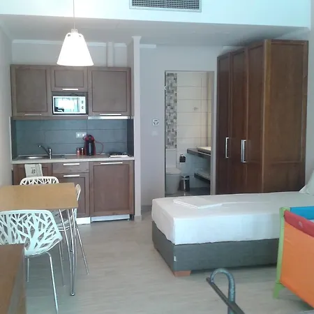 Sea To Néa Péramos